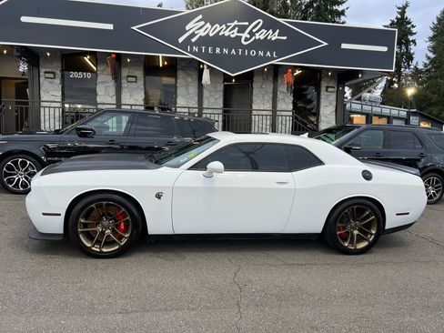 Used 2021 Dodge Challenger SRT Hellcat w/ Plus Package image 2