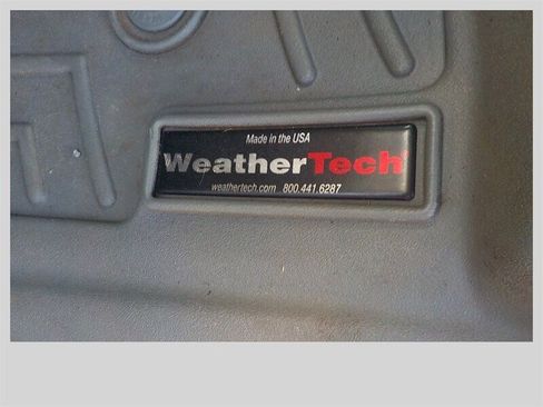 Used 2009 GMC Sierra 3500 SLT w/ SLT Convenience Package image 32