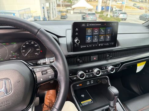 Used 2025 Honda CR-V Sport Touring image 20