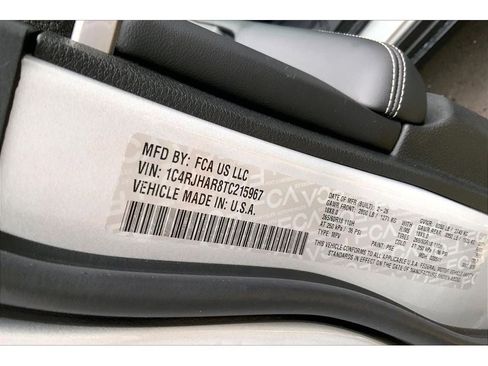 New 2026 Jeep Grand Cherokee Altitude image 14