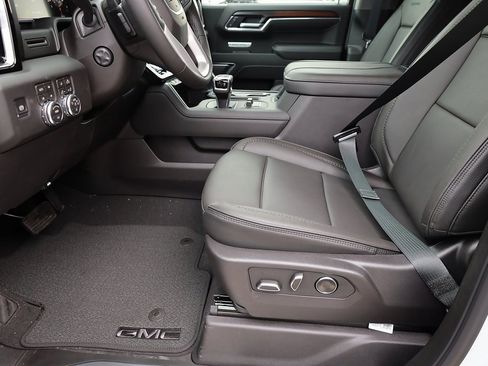 New 2026 GMC Sierra 1500 Denali image 11