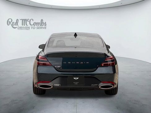 Used 2024 Genesis G70 2.5T image 4