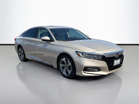 Used 2018 Honda Accord EX image 3