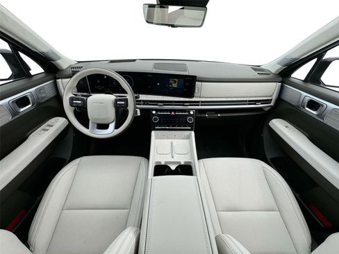 New 2025 Hyundai Santa Fe Calligraphy AWD/4WD image 13