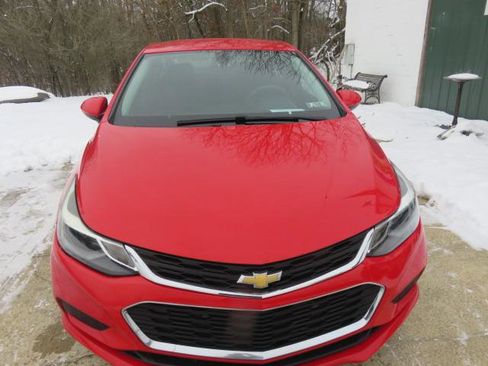 Used 2016 Chevrolet Cruze LT w/ Convenience Package image 2