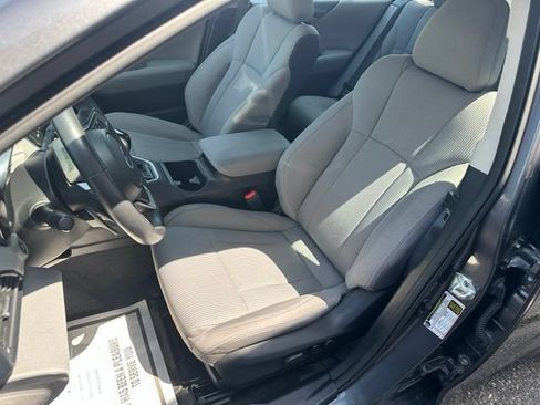 Used 2023 Subaru Legacy Premium AWD/4WD image 9