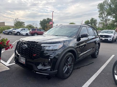 Used 2025 Ford Explorer ST AWD/4WD image 47