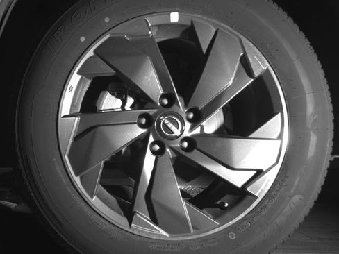 Used 2025 Nissan Rogue SV FWD image 12