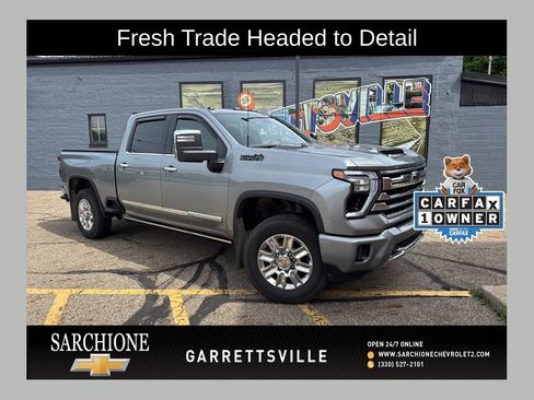 Used 2024 Chevrolet Silverado 2500 High Country w/ Technology Package AWD/4WD image 1