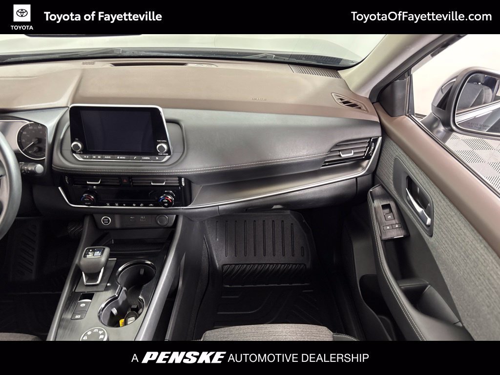 Used 2022 Nissan Rogue SV AWD/4WD image 19