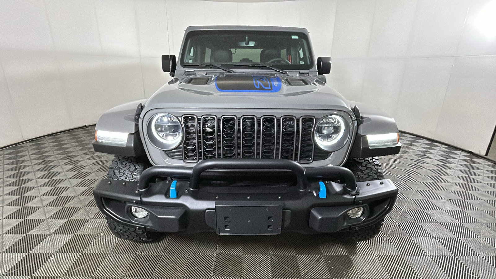 Used 2023 Jeep Wrangler Unlimited Rubicon 4xe AWD/4WD image 9