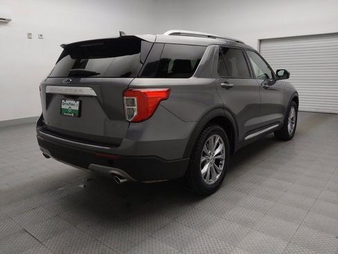 Used 2023 Ford Explorer Limited image 9