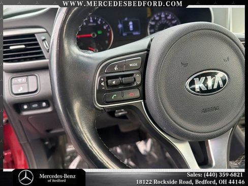 Used 2018 Kia Optima S FWD image 12