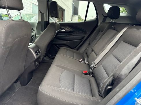 Used 2024 GMC Terrain SLE w/ Driver Convenience Package AWD/4WD image 13