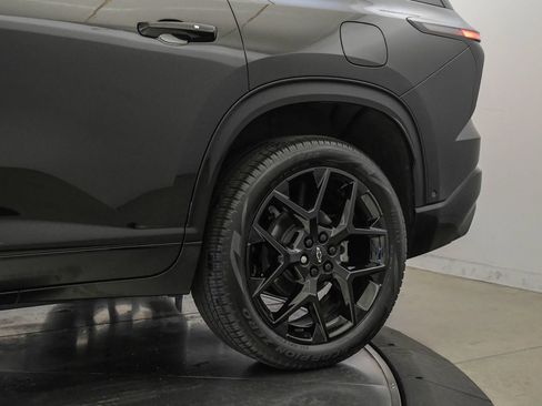 Used 2024 Chevrolet Traverse RS w/ LPO, Cargo Package FWD image 10