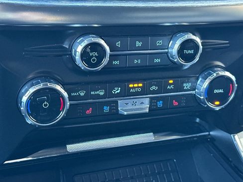 Used 2023 Ford F150 Lariat AWD/4WD image 19