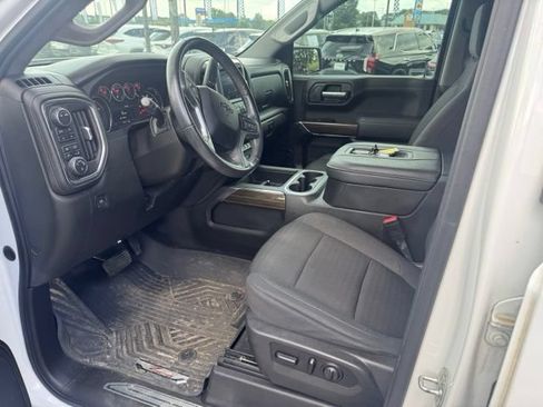 Used 2021 Chevrolet Silverado 1500 LT Trail Boss AWD/4WD image 11