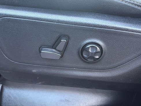 Used 2021 RAM 1500 Big Horn image 10