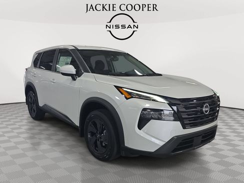 New 2026 Nissan Rogue SV FWD image 3