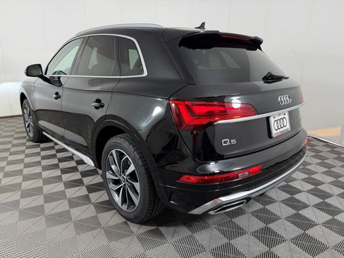 Used 2023 Audi Q5 2.0T Premium Plus w/ Premium Plus Package AWD/4WD image 3