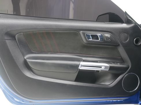 Used 2017 Ford Mustang GT Premium w/ Equipment Group 401A RWD image 13