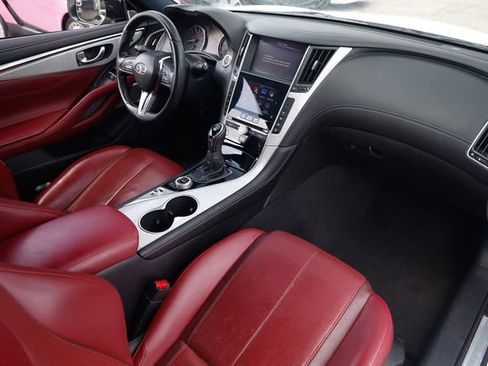 Used 2018 INFINITI Q60 3.0t Sport w/ Sensory Package 3.0T Sport AWD/4WD image 18