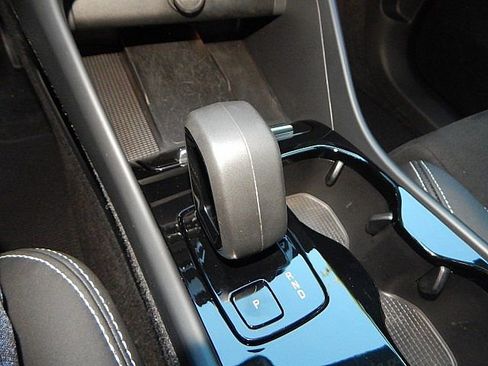 Certified 2023 Volvo XC40 Recharge Plus w/ Protection Package Premier image 24