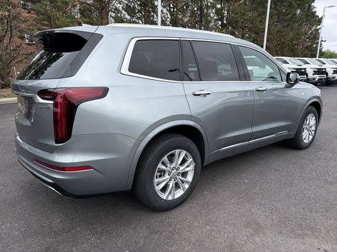 Used 2023 Cadillac XT6 Luxury AWD/4WD image 10
