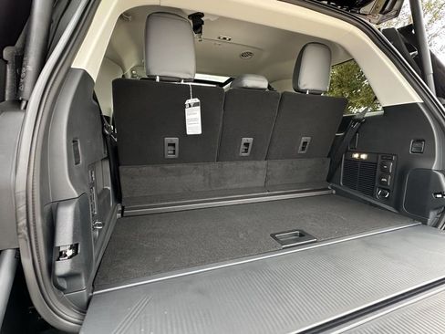 New 2025 Ford Expedition Active image 75