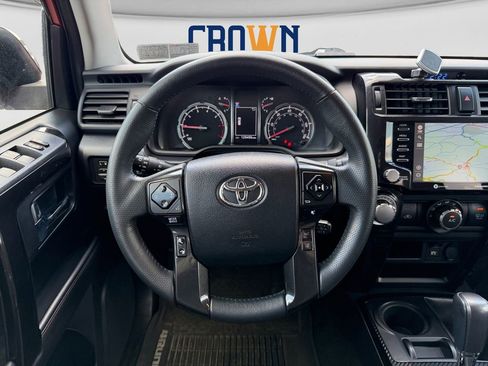 Used 2020 Toyota 4Runner Venture w/ Moonroof Package AWD/4WD image 20