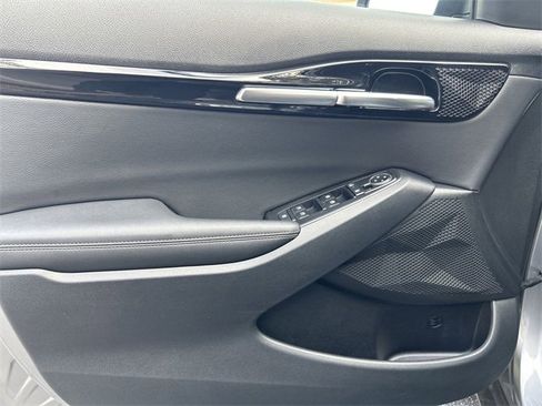 Certified 2025 Kia Seltos S image 17