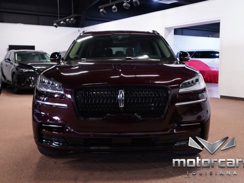 Used 2023 Lincoln Aviator Reserve w/ Jet Package image 2