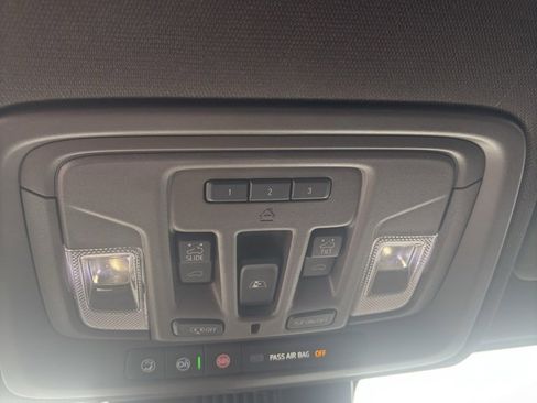 Used 2025 GMC Sierra 1500 Denali image 26