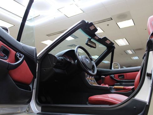 Used 2002 BMW Z3 3.0i image 39