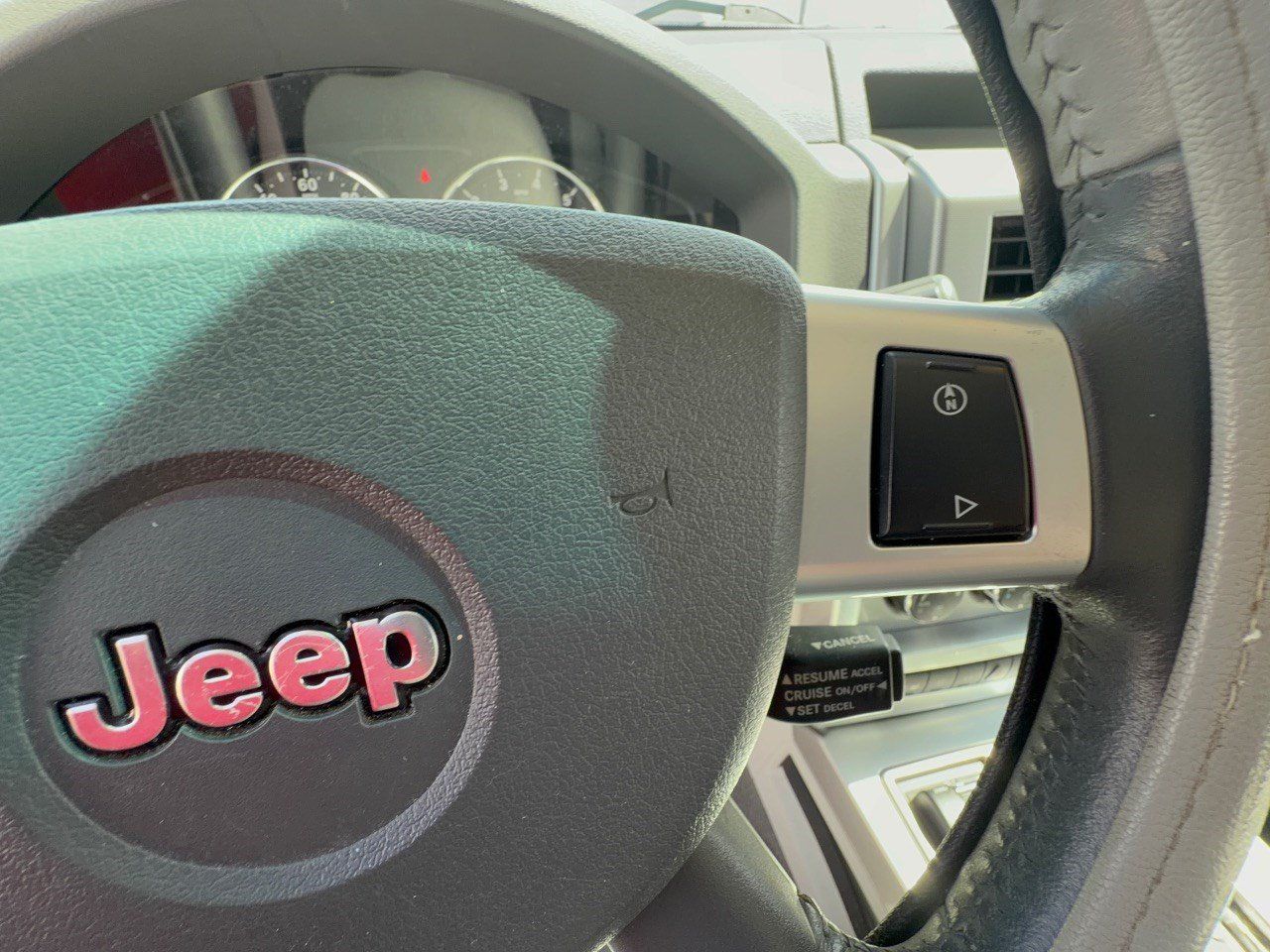 Used 2008 Jeep Liberty Limited w/ Premium Group II AWD/4WD image 19