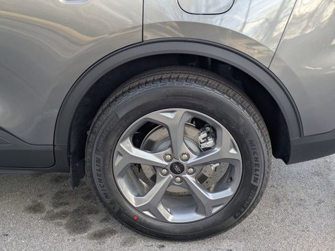 New 2026 Ford Escape ST-Line w/ Tech Pack #1 image 8