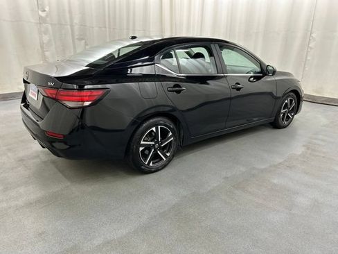 Used 2024 Nissan Sentra SV FWD image 4