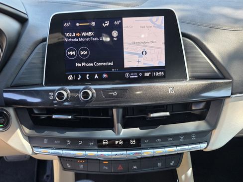 Used 2021 Cadillac CT4 Premium Luxury RWD image 21