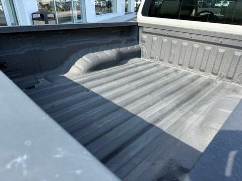 Used 2021 Nissan Frontier S RWD image 6