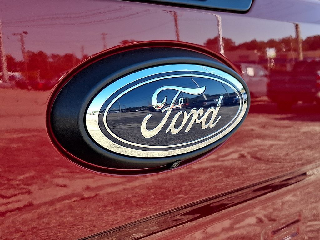 Used 2025 Ford Ranger Lariat w/ FX4 Off-Road Package AWD/4WD image 31