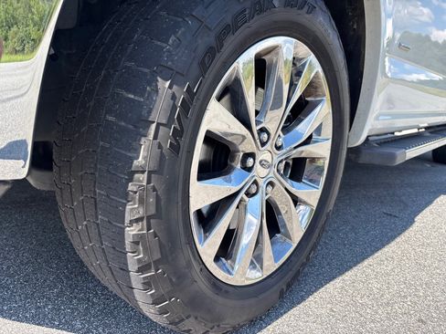 Used 2016 Ford F150 Lariat AWD/4WD image 9