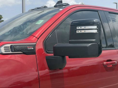 Used 2025 GMC Sierra 2500 AT4X AWD/4WD image 16