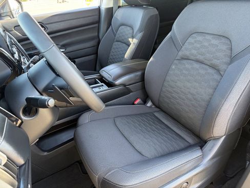 Used 2023 Nissan Pathfinder SV image 21