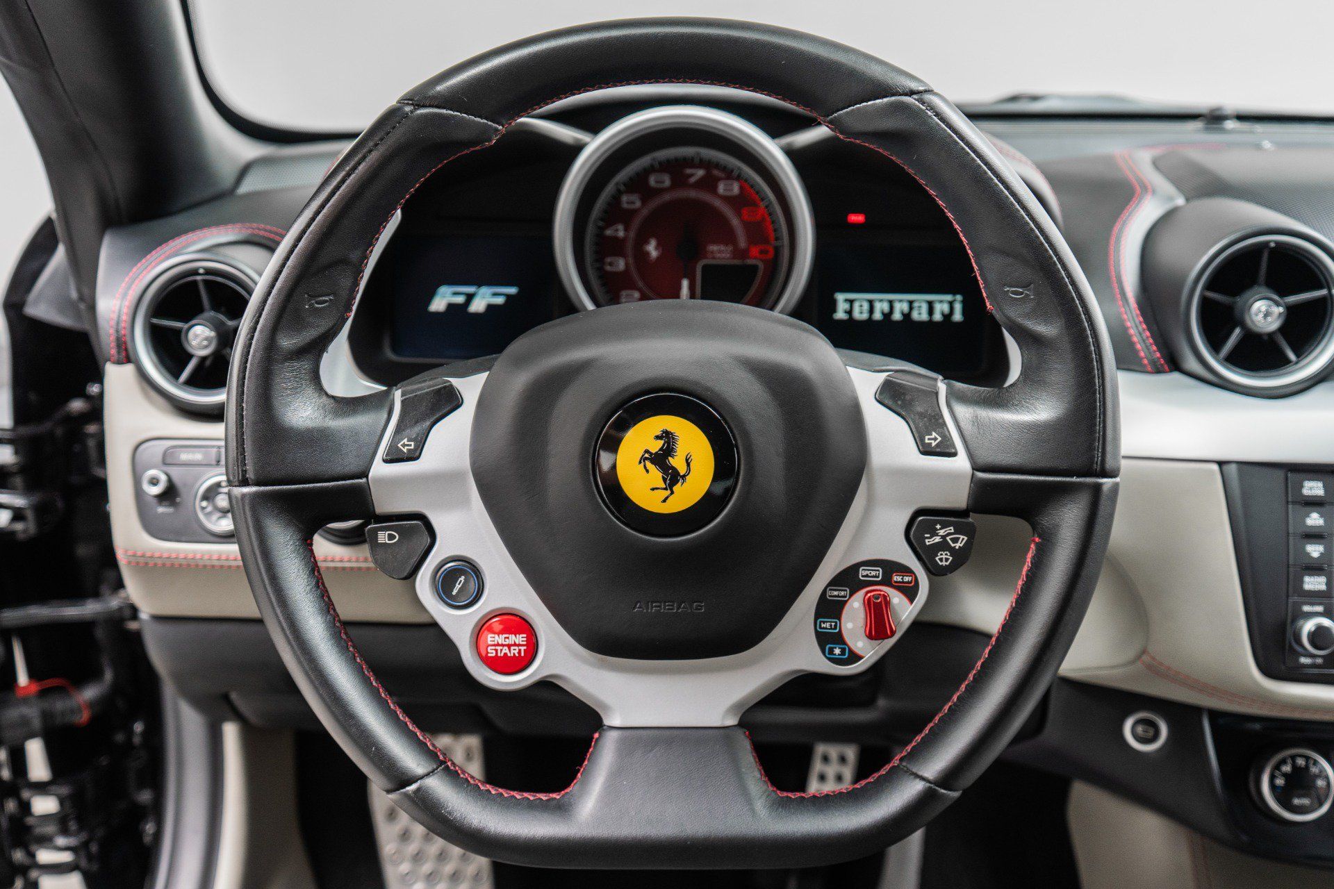 Used 2014 Ferrari FF AWD/4WD image 15