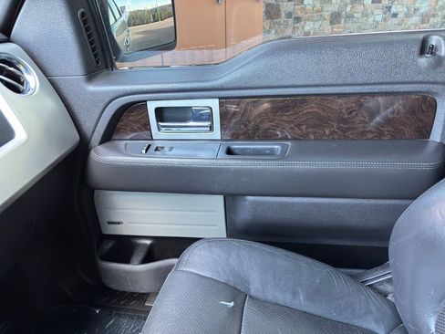 Used 2013 Ford F150 Platinum image 27