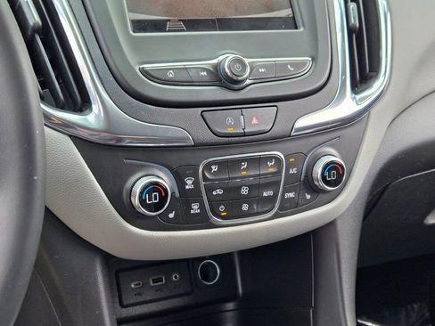 Used 2023 Chevrolet Equinox LT w/ Driver Convenience Package image 26