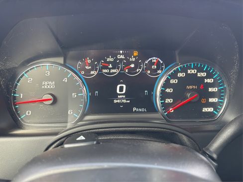 Used 2019 GMC Yukon Denali w/ Denali Ultimate Black Edition AWD/4WD image 24