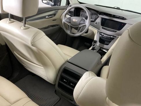 Used 2019 Cadillac XT5 Luxury image 30