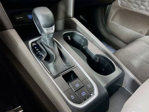 Used 2019 Hyundai Santa Fe SE AWD/4WD image 17