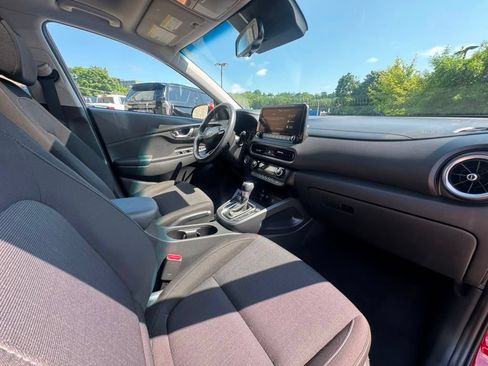 Certified 2023 Hyundai Kona SEL w/ Convenience Package AWD/4WD image 17